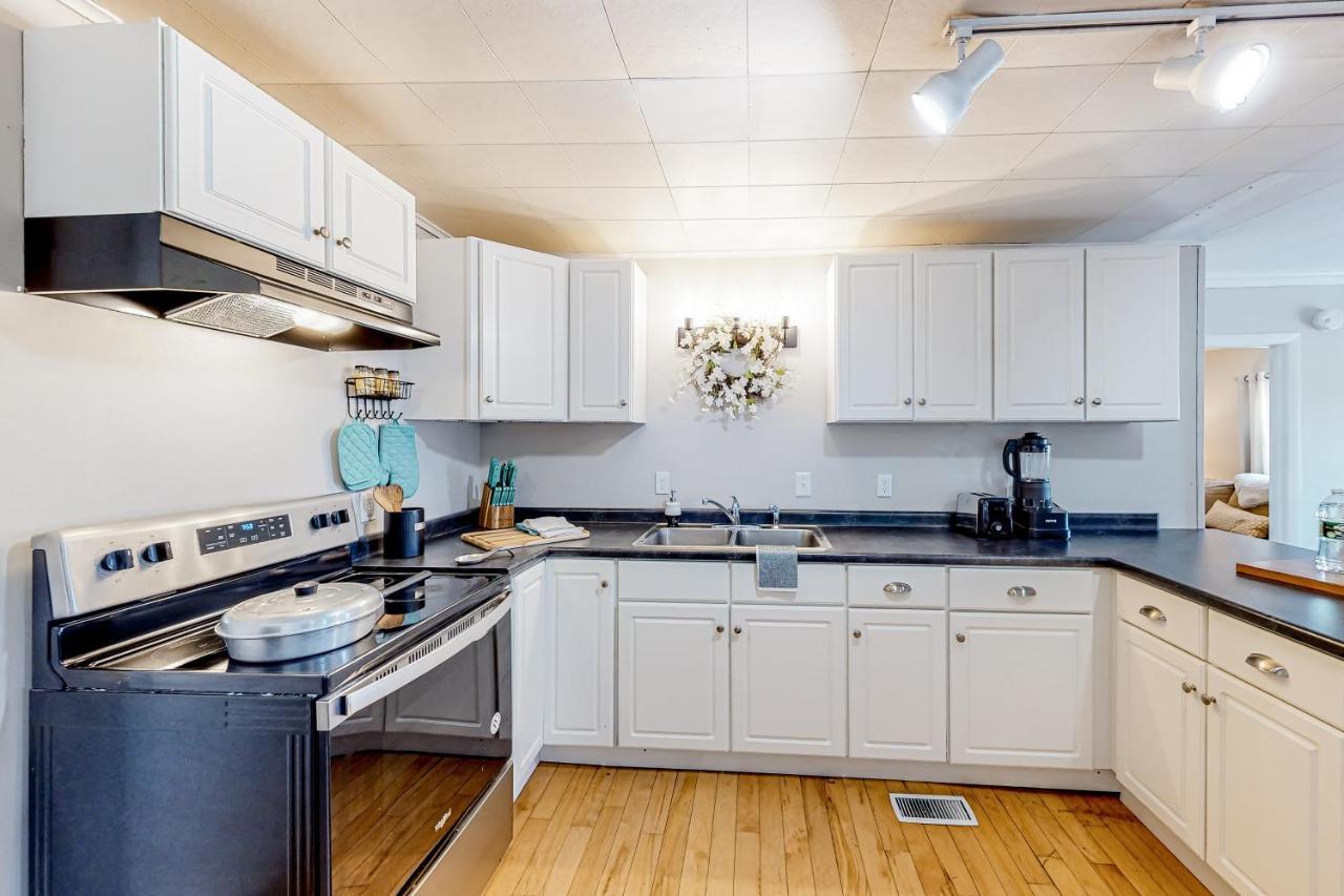 فيلا Maplewood Manor - Unit 2 كولشستر المظهر الخارجي الصورة